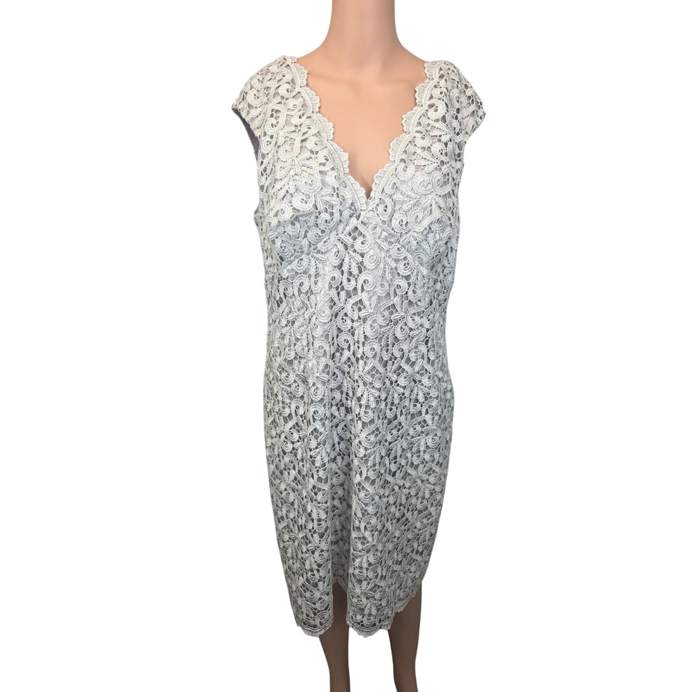 Marina Lace Sheath Cocktail Dress Silver Gray Women's M V-Neck 2010s Glam Luxe